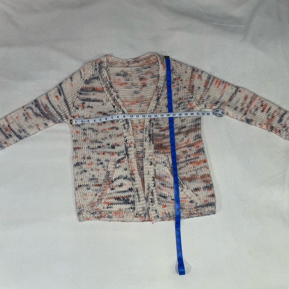 100% Wool Handknit Cardigan size medium in color Colorado - Picture 8 of 9